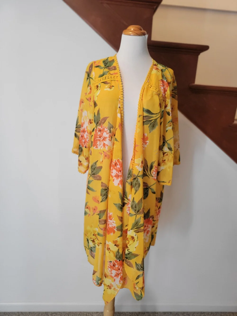 Emory Park Yellow Floral Lightweight Kimono Size L